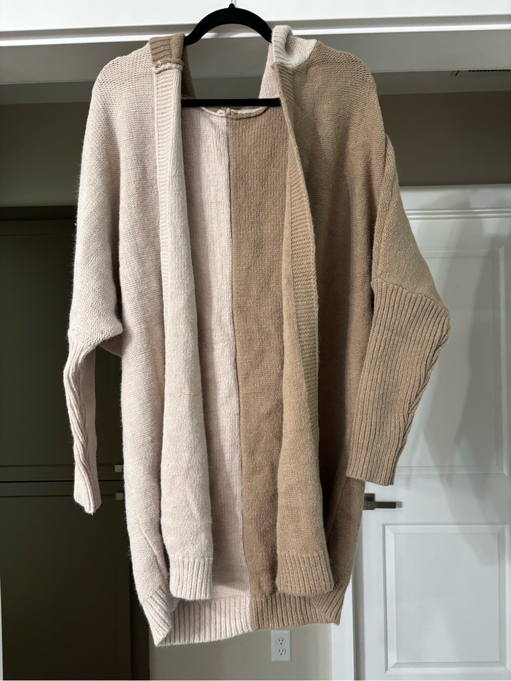 Women's Colorblock Open Front Knit Cardigan - Beige & Cream
